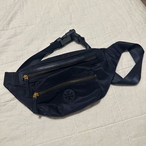 Nylon tory burch
